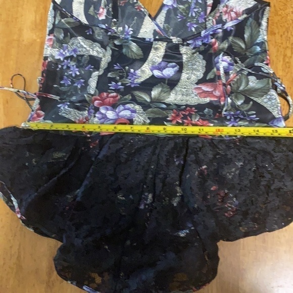 Vintage Victoria’s Secret Gold Label Bodysuit Lingerie- Small - Picture 7 of 7